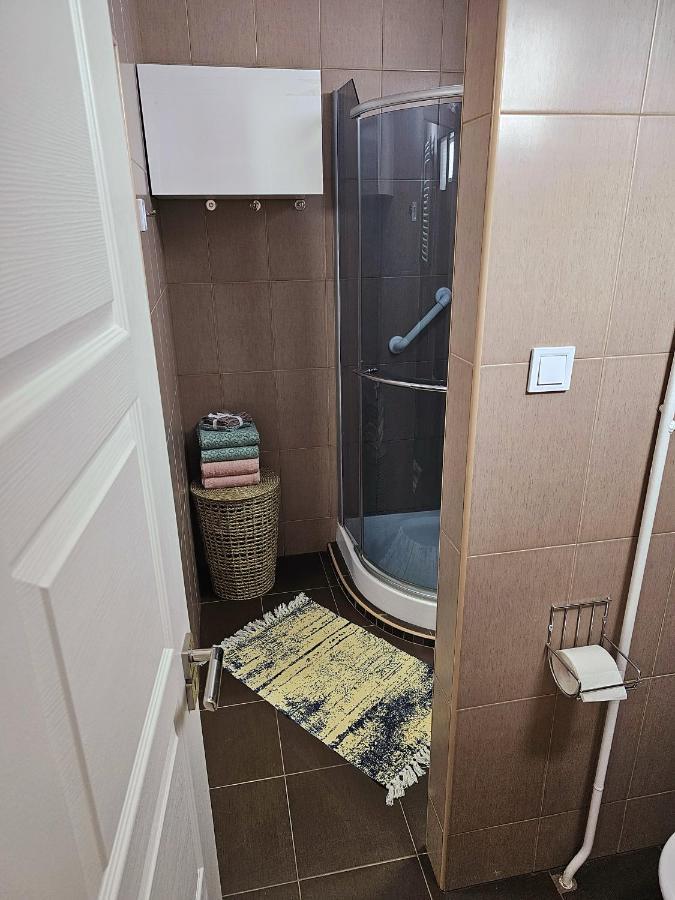 Urban Loft Apartment Salgótarján Bagian luar foto