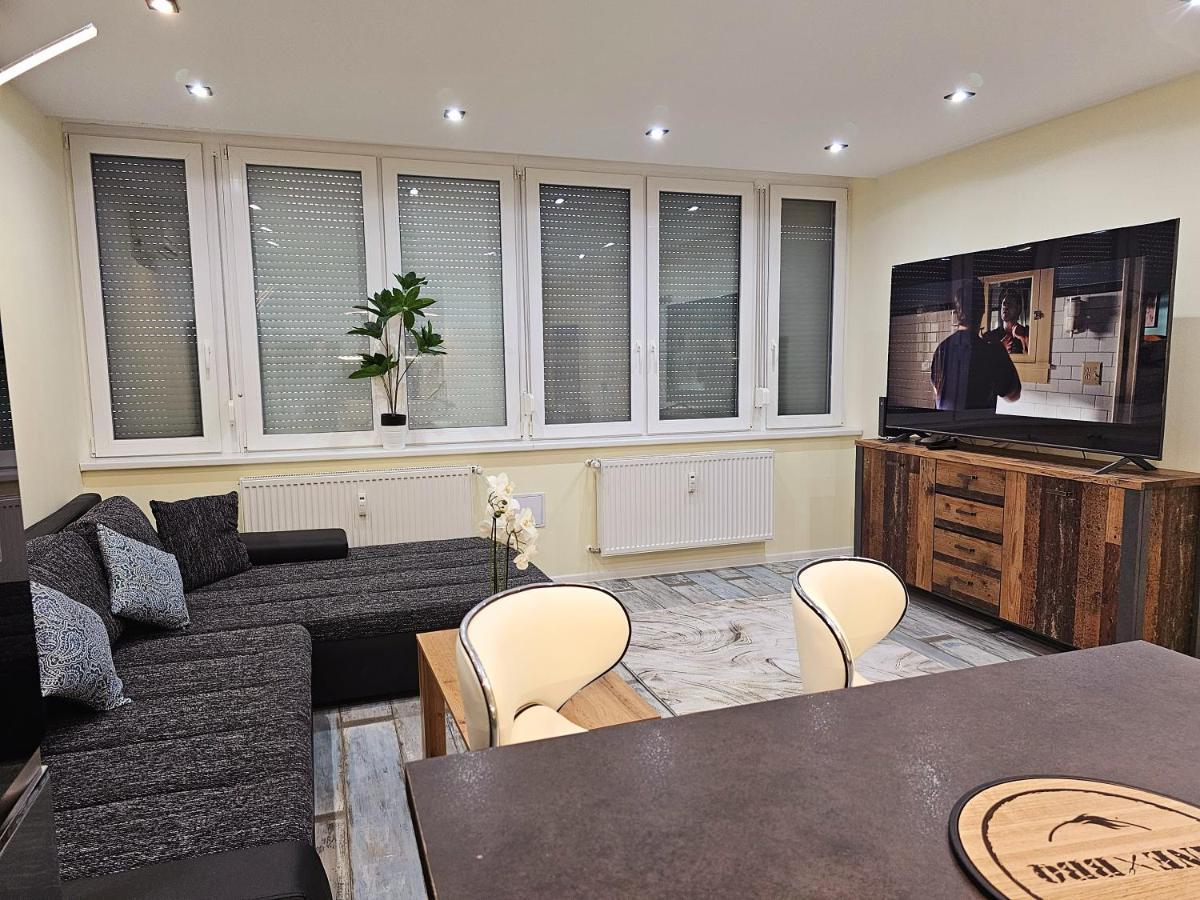 Urban Loft Apartment Salgótarján Bagian luar foto